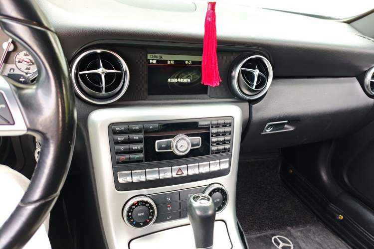 Used Mercedes-Benz SLK-Class 2011 SLK 200 Fashion Model