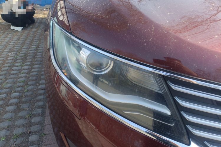 Used Lincoln MKX 2015 2.0T Two-Wheel Drive Deluxe Edition Right Front Headlight