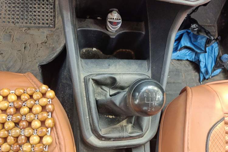 Used Volkswagen Santana 2016 1.6L Manual Fashion Edition Gear Lever