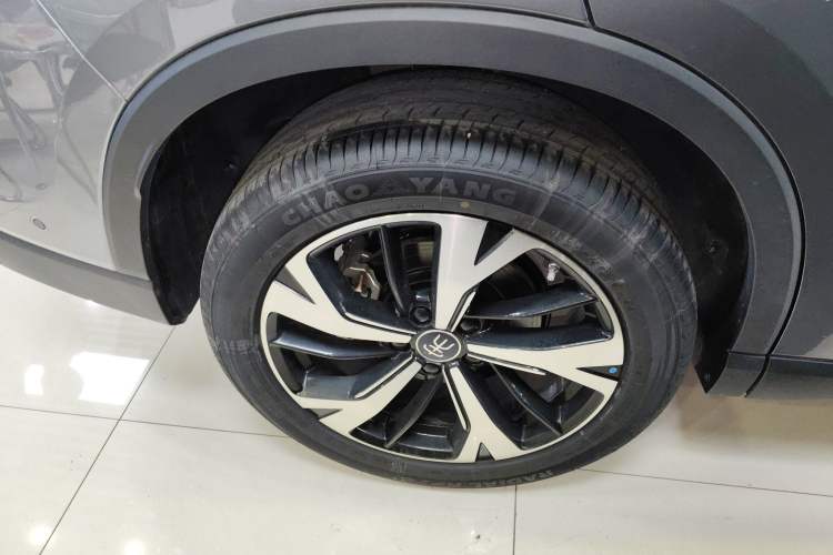 Used BYD Song Pro New Energy 2025 Second-Generation Intelligent Driving Version DM-i 115KM Excellence Edition Right Rear Wheel Hub