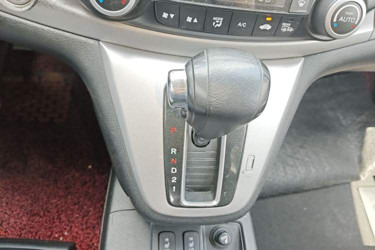 Used Honda CR-V 2013 2.4L two-wheel drive luxury version
