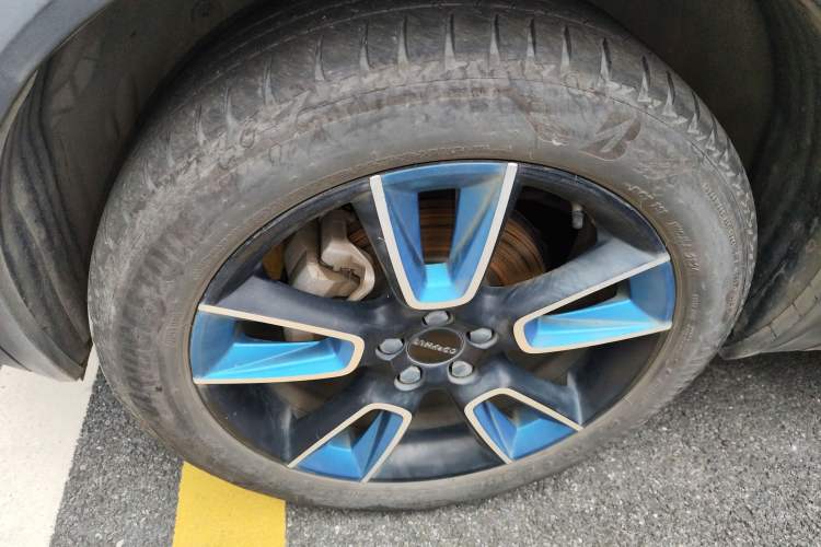 Used Lynk & Co 01 2019 2.0T Two-Wheel Drive Zhaopu Version China VI Standard Exterior 4