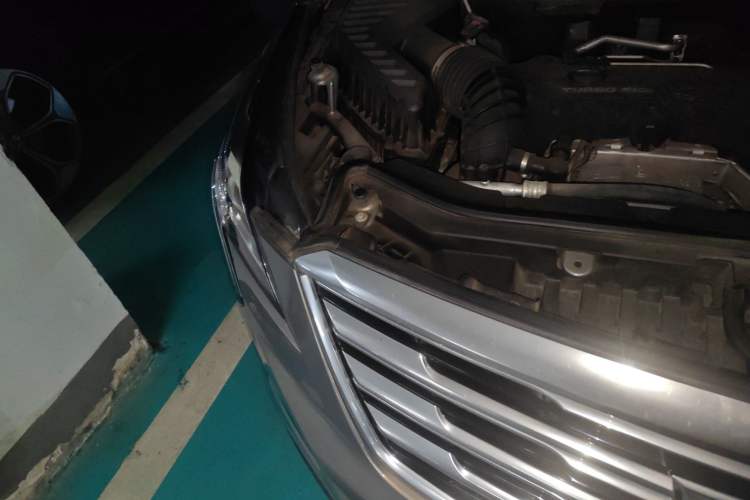 Used Cadillac XT5 2018 25T Luxury Model Right Front Headlight