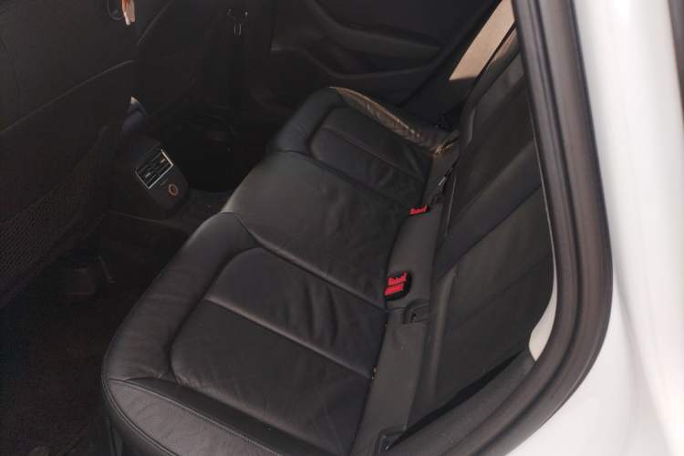 Used Audi A3 2015 Limousine 45 TFSI S line Luxury Model