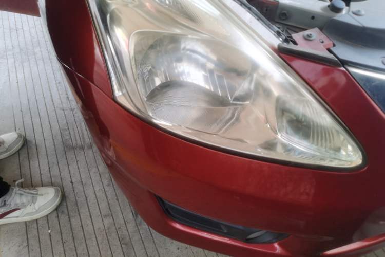 Used Nissan Tiida 2013 1.6L CVT Cool Cafe Edition
