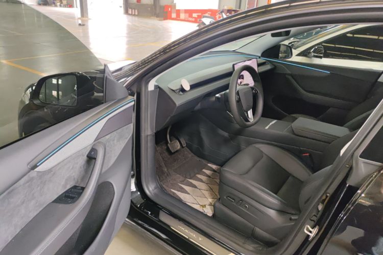 Used Tesla Model Y 2025 Updated Version Long-Range All-Wheel Drive