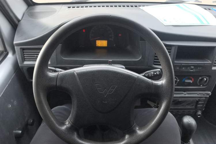 Used Wuling Zhiguang 2020 1.2L Van Utility Model China VI Emission Standard 2 Seats LSI