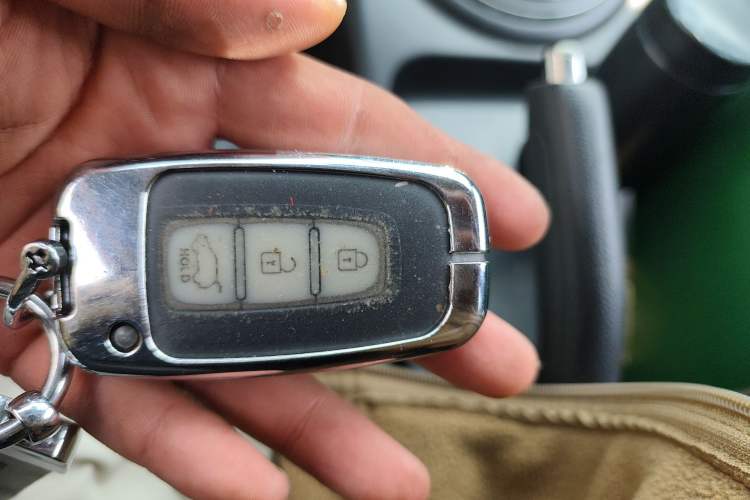 Used Kia Sportage R 2012 2.0L Automatic Two-Wheel Drive NAVI
