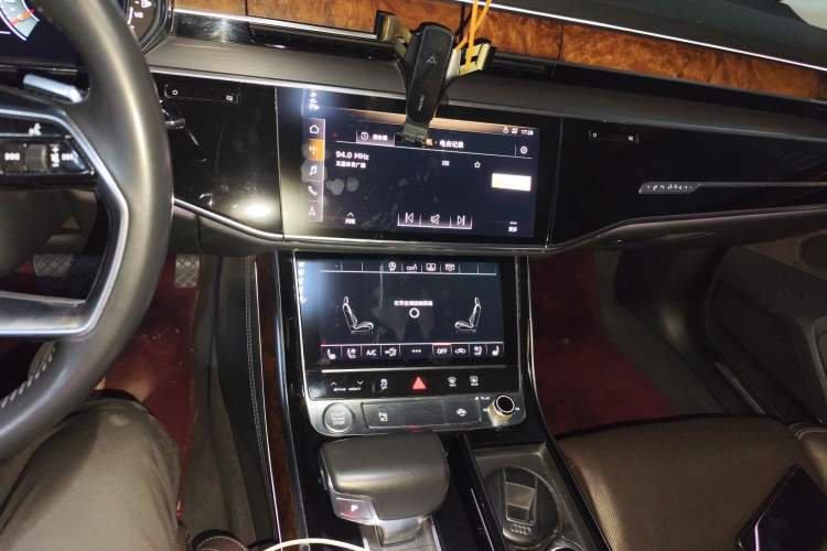 Used Audi A8 2018 A8L 55 TFSI quattro Luxury Edition Audio And AC Panel