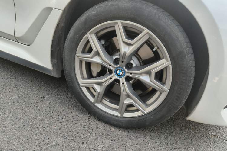 Used BMW i3 2024 eDrive 35 L Right Front Wheel Hub