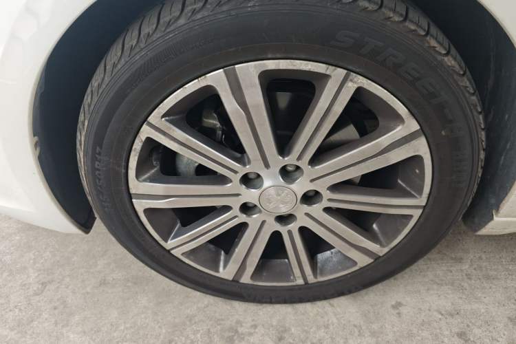 Used Peugeot 408 2018 350THP Automatic Luxury Edition Left Front Wheel Hub