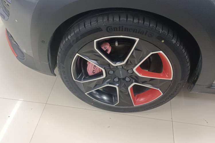 Used Lynk & Co 02 2019 High-Energy Edition 2.0T Automatic Two-Wheel Drive Shine Pro Edition China VI Standard Left Front Wheel Hub