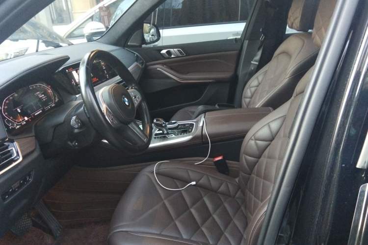 Used BMW X5 2022 xDrive 40Li M Sport Package
