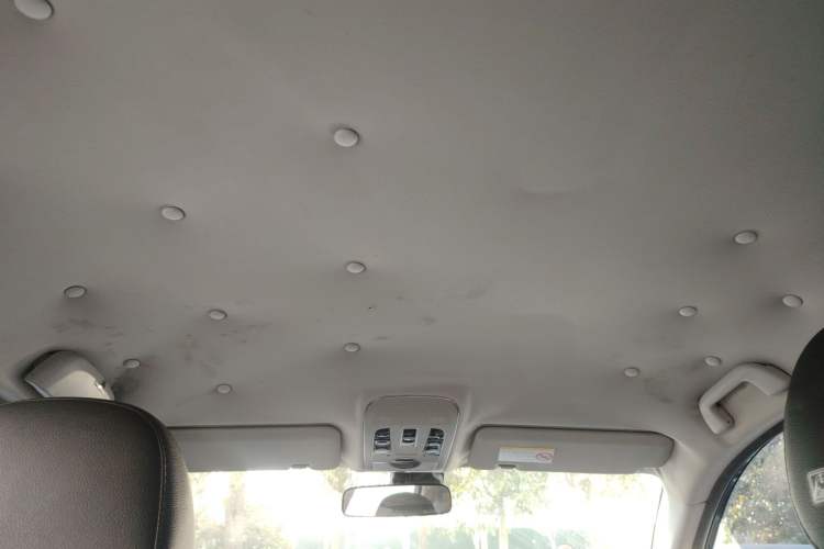 Used Haval H2 2014 1.5T Manual Two-Wheel Drive Elite Edition Headliner