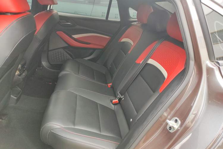 Used MG 5 2021 180 DVVT CVT Youth Luxury Edition
