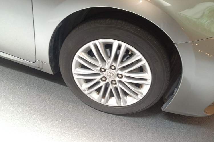 Used Lexus ES 2015 200 Comfort Edition