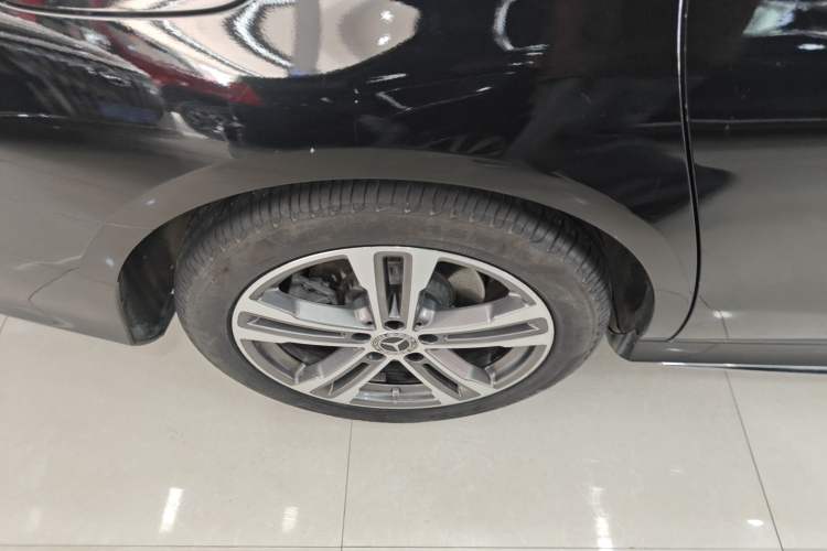 Used Mercedes-Benz E-Class 2023 Restyled E 260 L Sport Edition Exterior 5