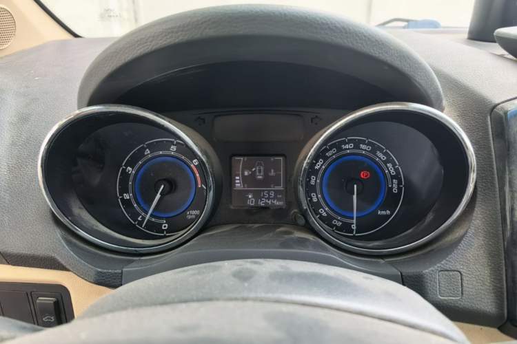 Used Chery E3 2015 1.5L Manual ZhiShang Model
