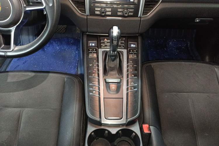 Used Porsche Macan 2016 Macan 2.0T Gear Lever