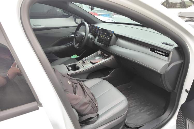 Used BYD Qin PLUS 2025 DM-i Smart Drive 55KM Leading Model
