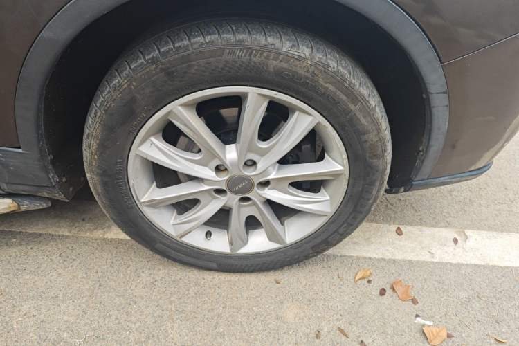 Used Haval H7 2016 Blue-Label H7 2.0T Automatic Luxury Model Right Front Wheel Hub