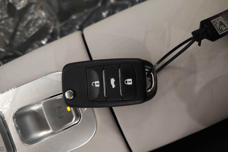 Used CHANGAN NEVO Lumin 2025 205 km Xiangqin Version
