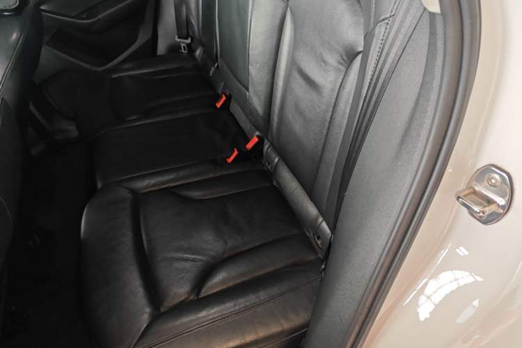 Used Audi Q3 2015 30 TFSI Comfort Model