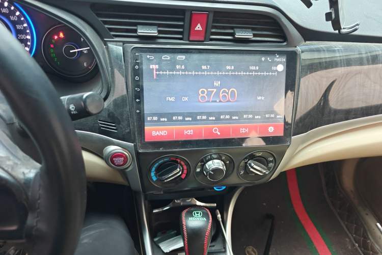 Used Honda Crider 2013 1.8L automatic luxury edition
