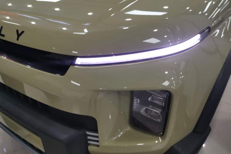 Used Geely Auto Cowboy 2025 1.5TD Fun-Offroad Version
