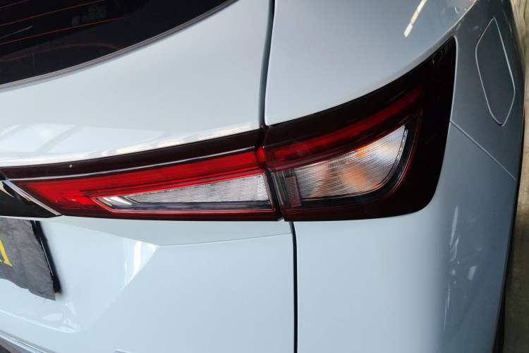 Used Wuling Asta 2022 2.0L DHT Electric-Speed Version