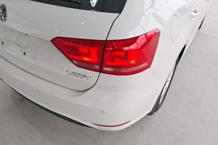 Used Volkswagen Gran Lavida 2017 1.6L Automatic Fashion Edition