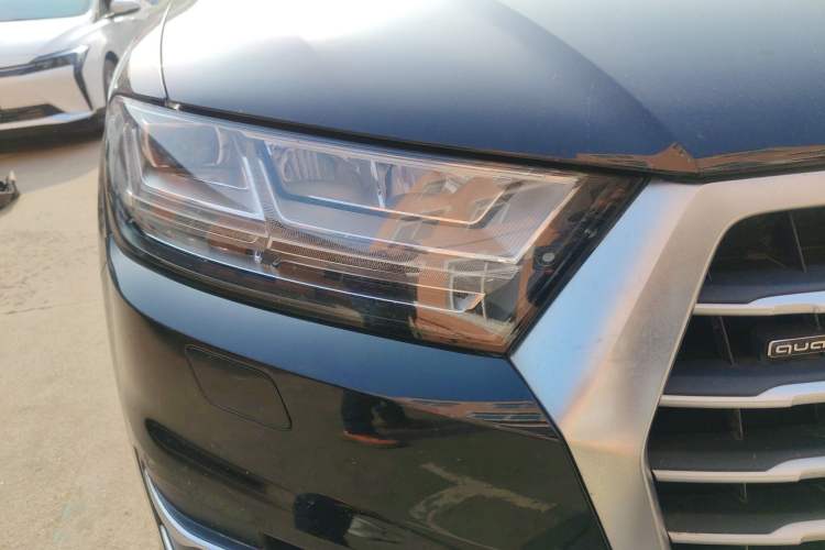 Used Audi Q7 2019 45 TFSI Comfort Model