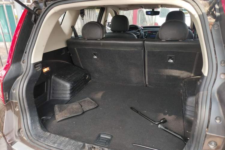 Used Geely Auto Vision X6 2016 1.8L Manual Luxury Model