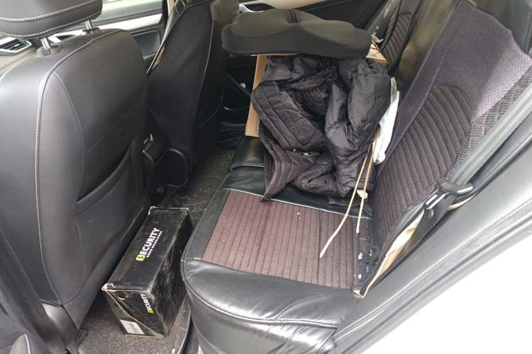 Used Geely Auto Emgrand 2018 1.5L Manual Upward Connect Edition Left Rear Seat