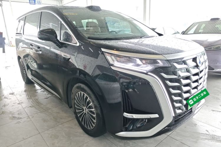 Used Denza D9 2025 DM-i Intelligent Drive 1020 Four-Wheel Drive Prestige Model Front Right 45 Deg