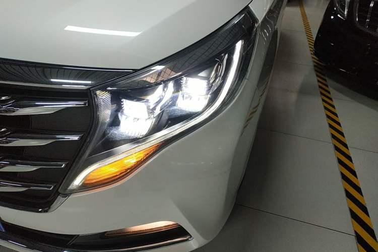 Used GAC Trumpchi M8 2020 390T Deluxe Edition
