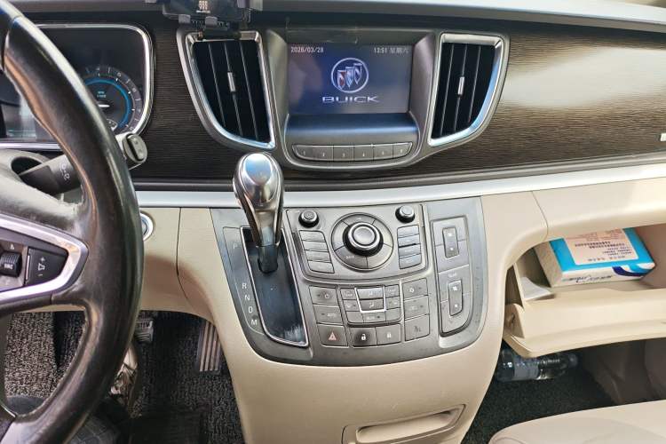 Used Buick GL8 2013 2.4L LT Luxury Business Executive Edition