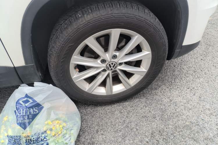 Used Volkswagen Tiguan L 2017 300TSI Automatic Two-Wheel Drive Silk Road Luxury Edition