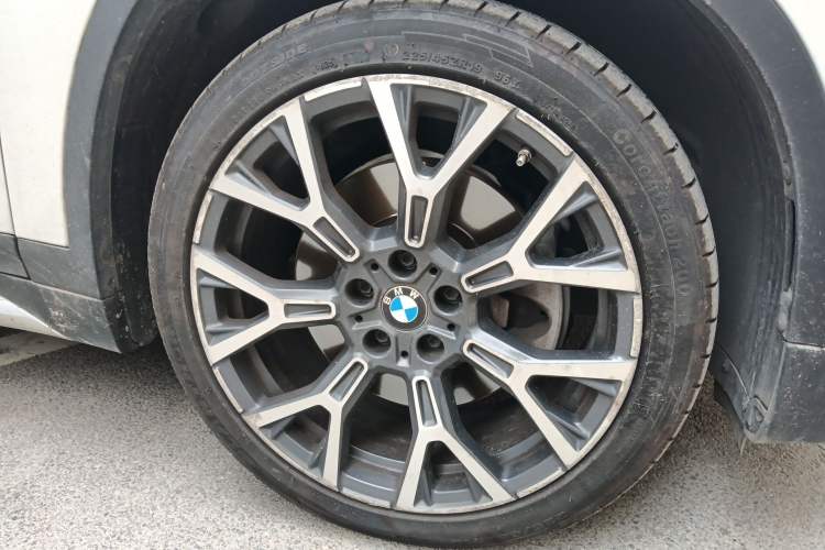 Used BMW X1 2020 xDrive25Li Luxury Edition Right Front Wheel Hub