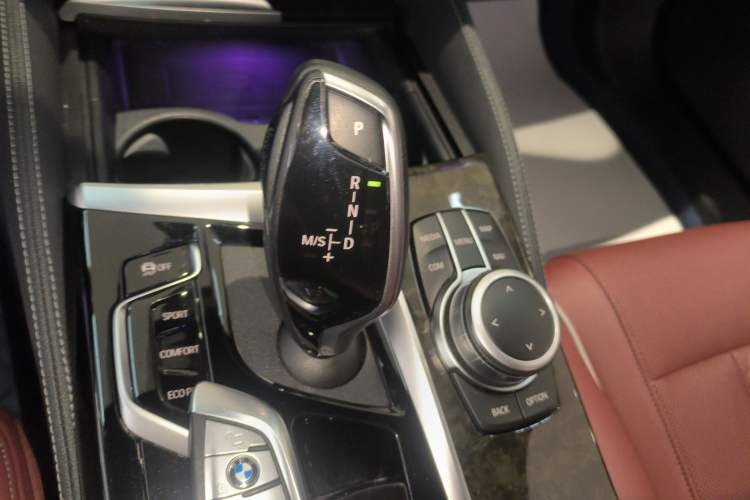 Used BMW 5 Series 2022 Restyled 530Li Leading Edition M Sport Package
