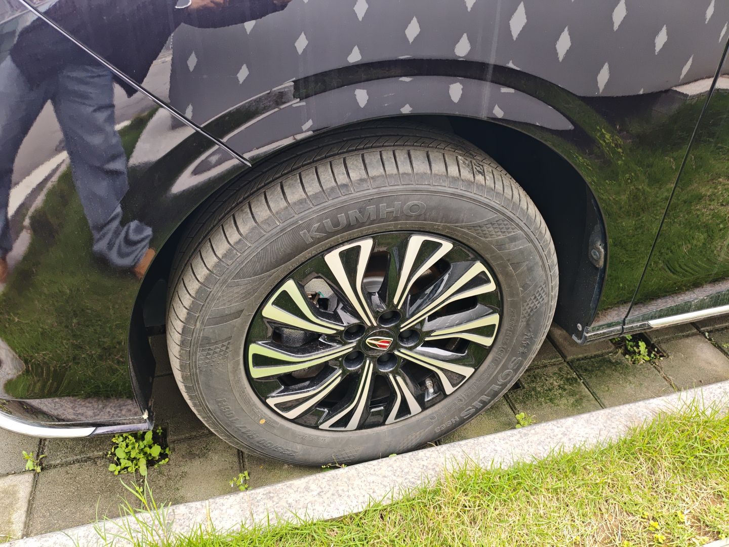 Hongqi HQ9 PHEV 2024 2.0T Four-Wheel Drive Business Edition — снимка 10