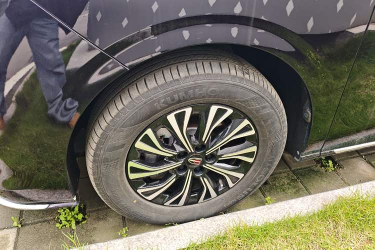 Used Hongqi HQ9 PHEV 2024 2.0T Four-Wheel Drive Business Edition Left Front Wheel Hub