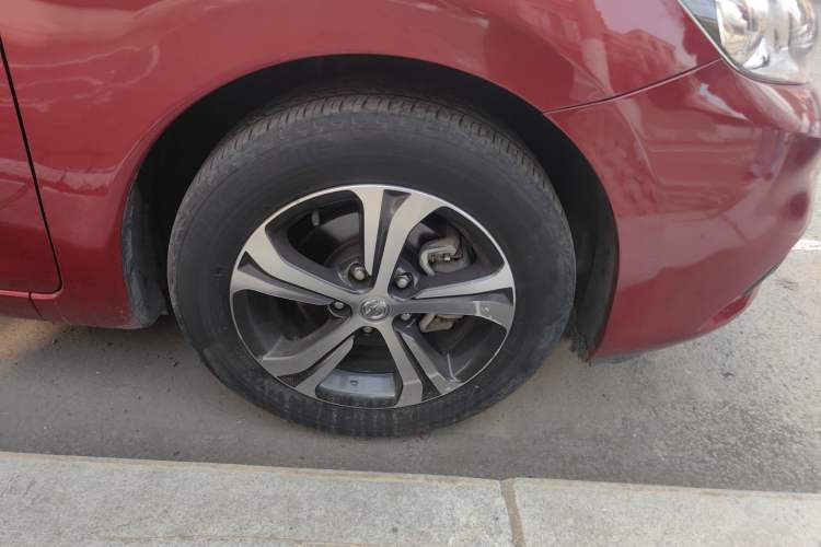 Used Nissan Tiida 2019 1.6L CVT Smart Drive Version China VI Standard Right Front Wheel Hub