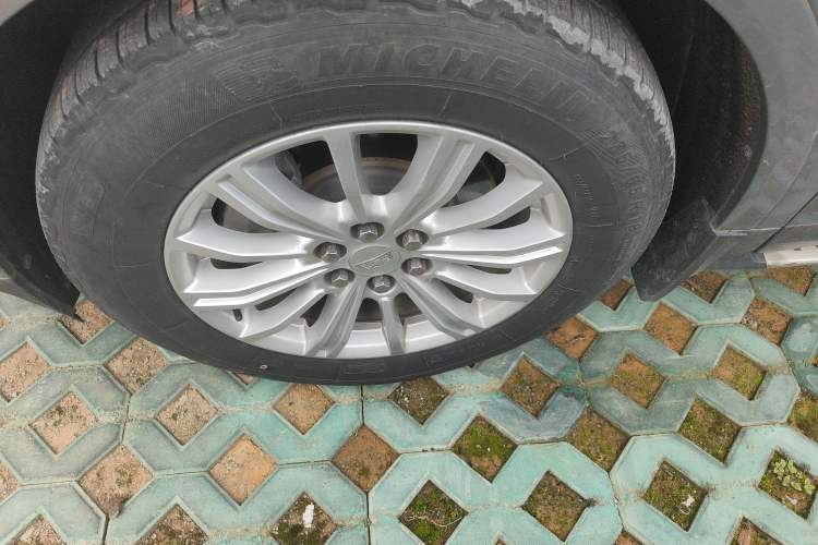 Used Cadillac XT5 2018 28T Four-Wheel Drive Tech Model