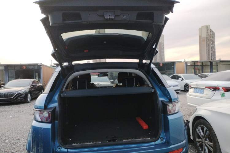 Used Land Rover Range Evoque 2014 2.0T 5-Door Ignite Edition Trunk