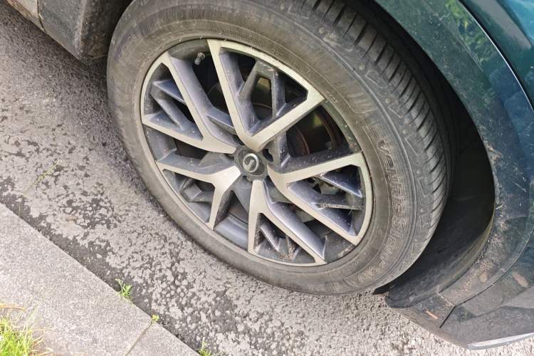 Used GAC Trumpchi GS8 2022 Double-Energy Series 2.0TM Two-Wheel Drive Prestige Edition (6 Seats) Right Front Wheel Hub