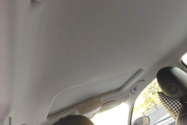 Used Volkswagen Passat 2017 330TSI DSG Luxury Edition Headliner