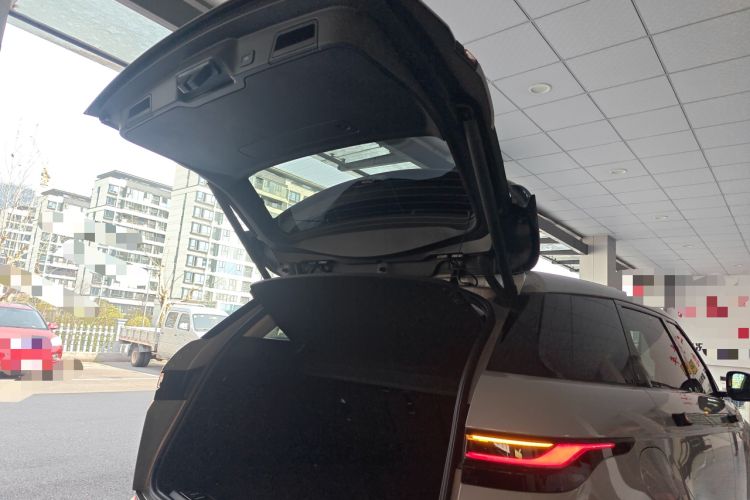 Used Land Rover Range Rover Evoque 2024 Aurora L 249 PS Prestige Light-Chasing Edition