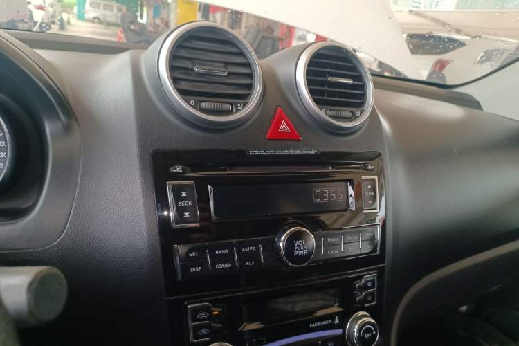 Used Haval H6 2016 Upgraded Model 1.5T Manual Two-Wheel Drive Value Edition
