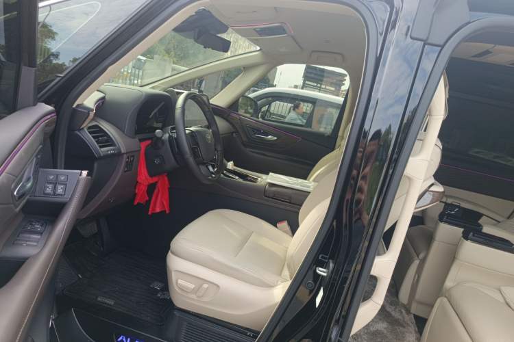 Used Toyota Alphard 2024 Dual-Engine 2.5L Prestige Edition